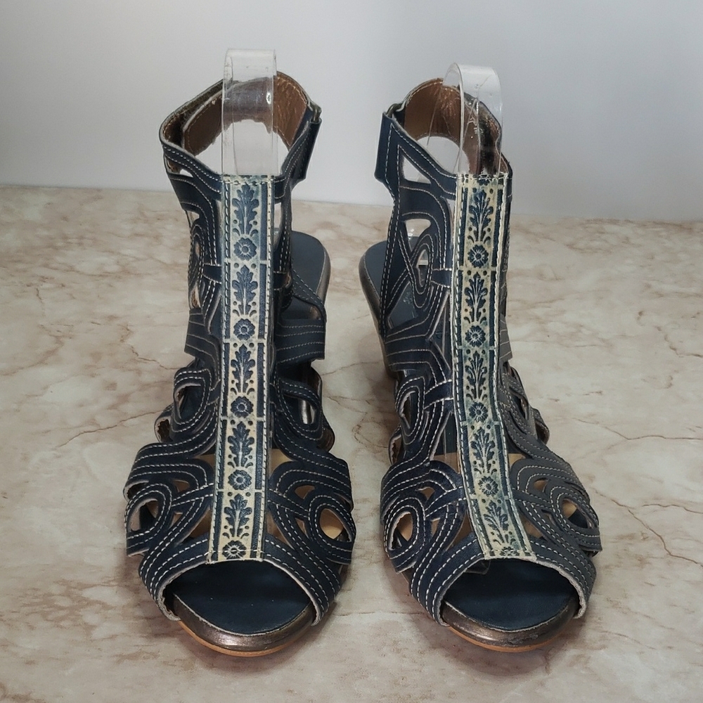 Women’s Navy Cutout Sandal Heels with Embroidered Accent - Picture 2 of 8